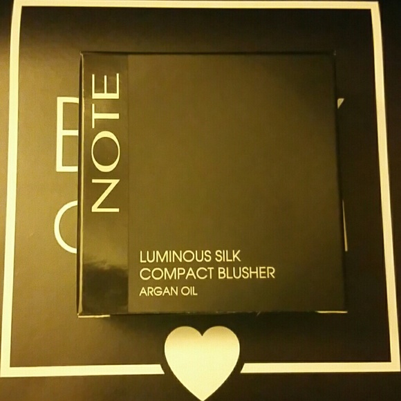 NOTE COSMETICS-LUMINOUS SILK COMPACT BLUSHER - Picture 2 of 4